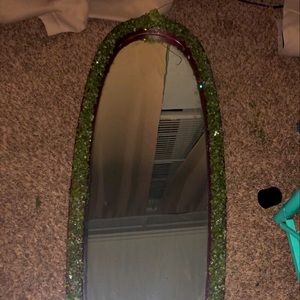 Crystal mirror lights up ✨🤩